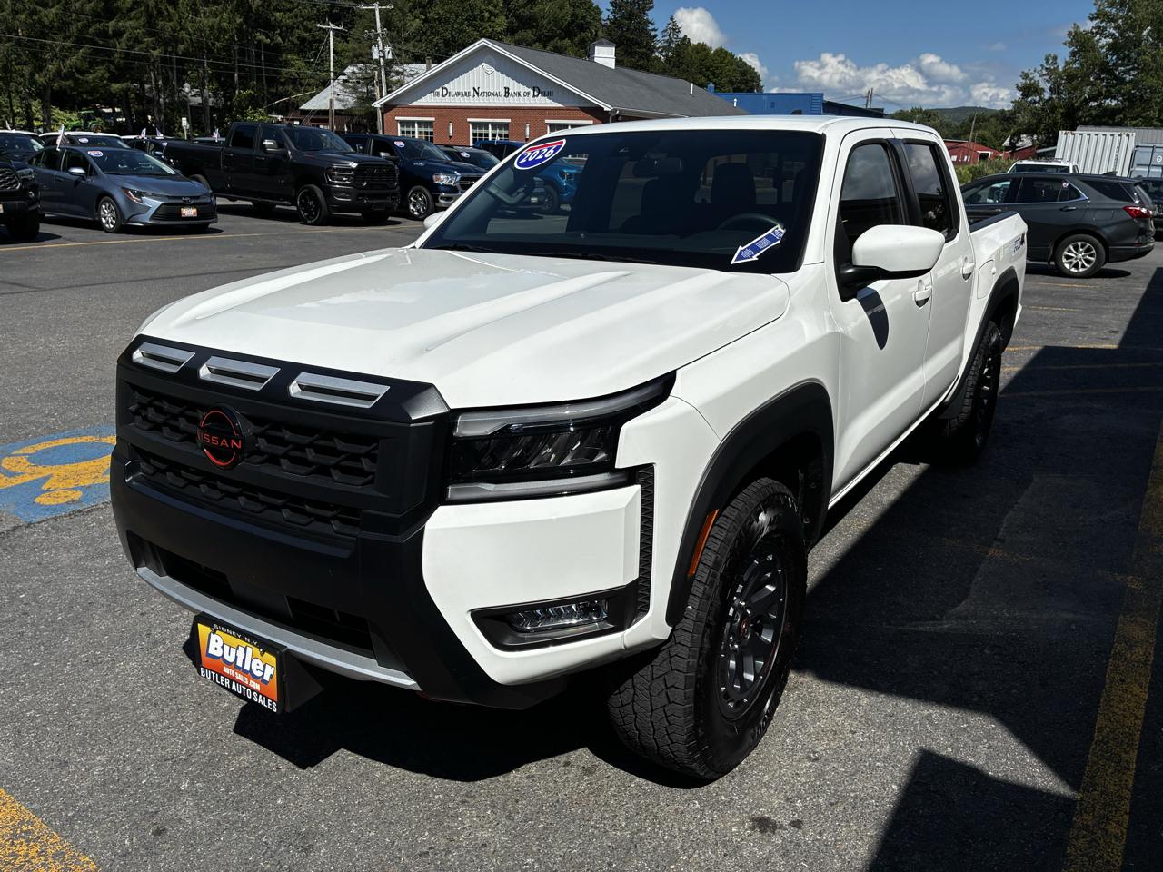 Nissan Frontier  2026
