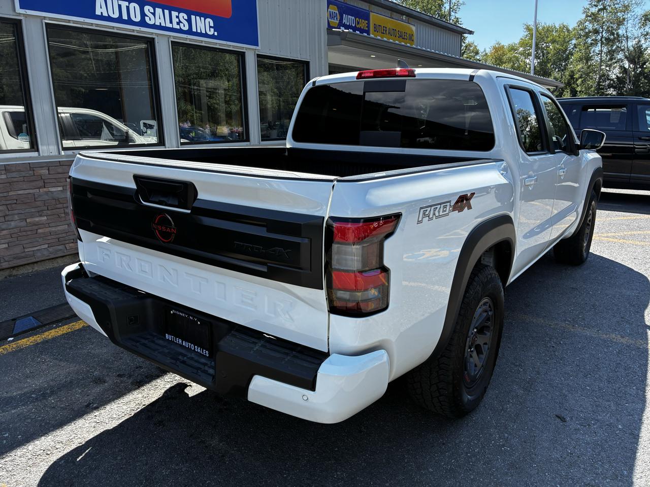 Nissan Frontier  2026