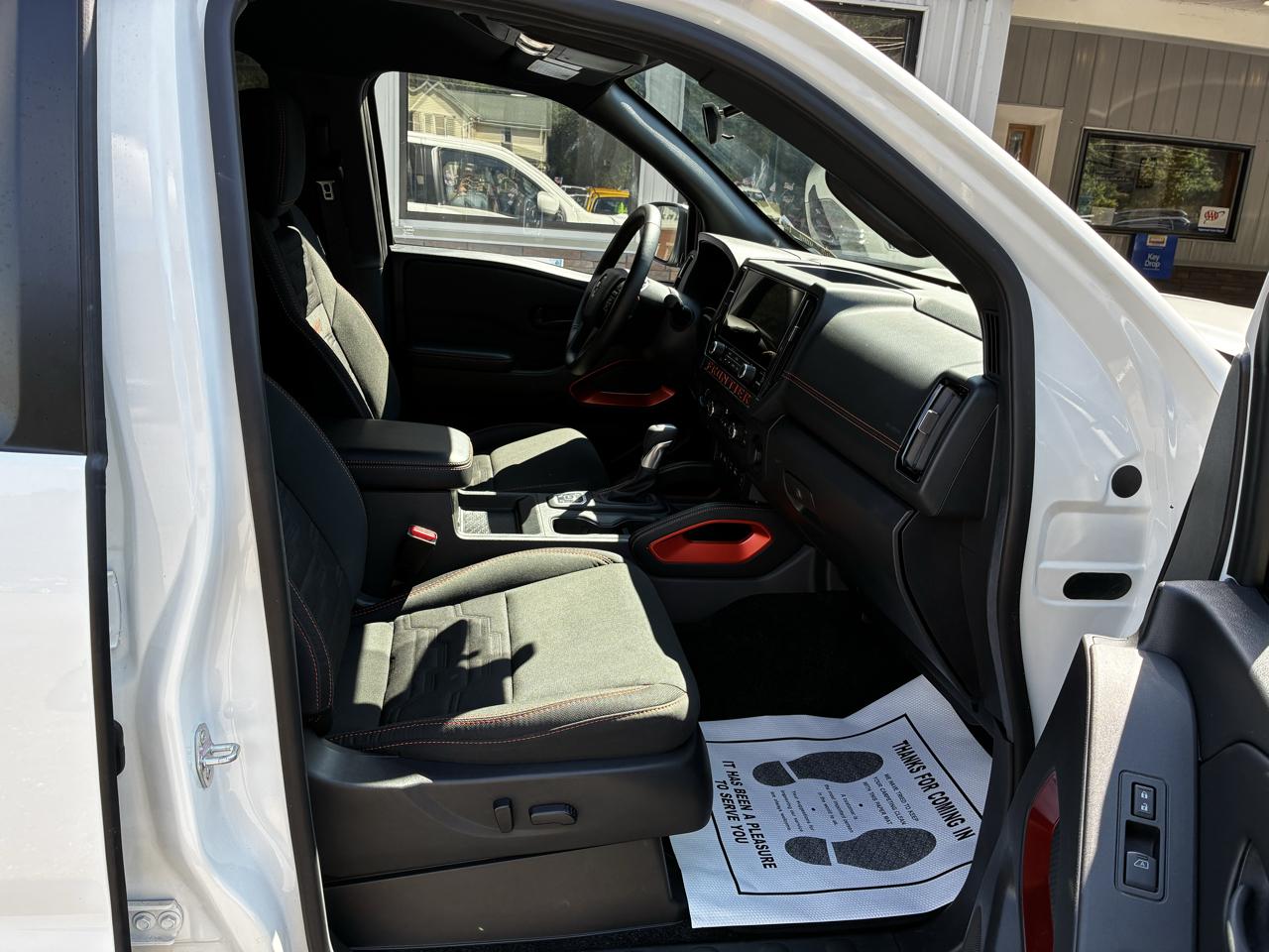 Nissan Frontier  2026