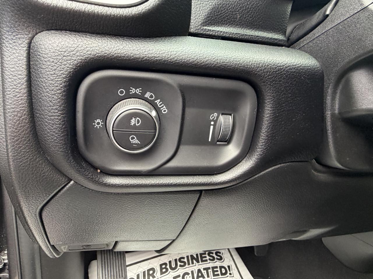 RAM 2500 Tradesman Crew Cab SWB 4WD 2026