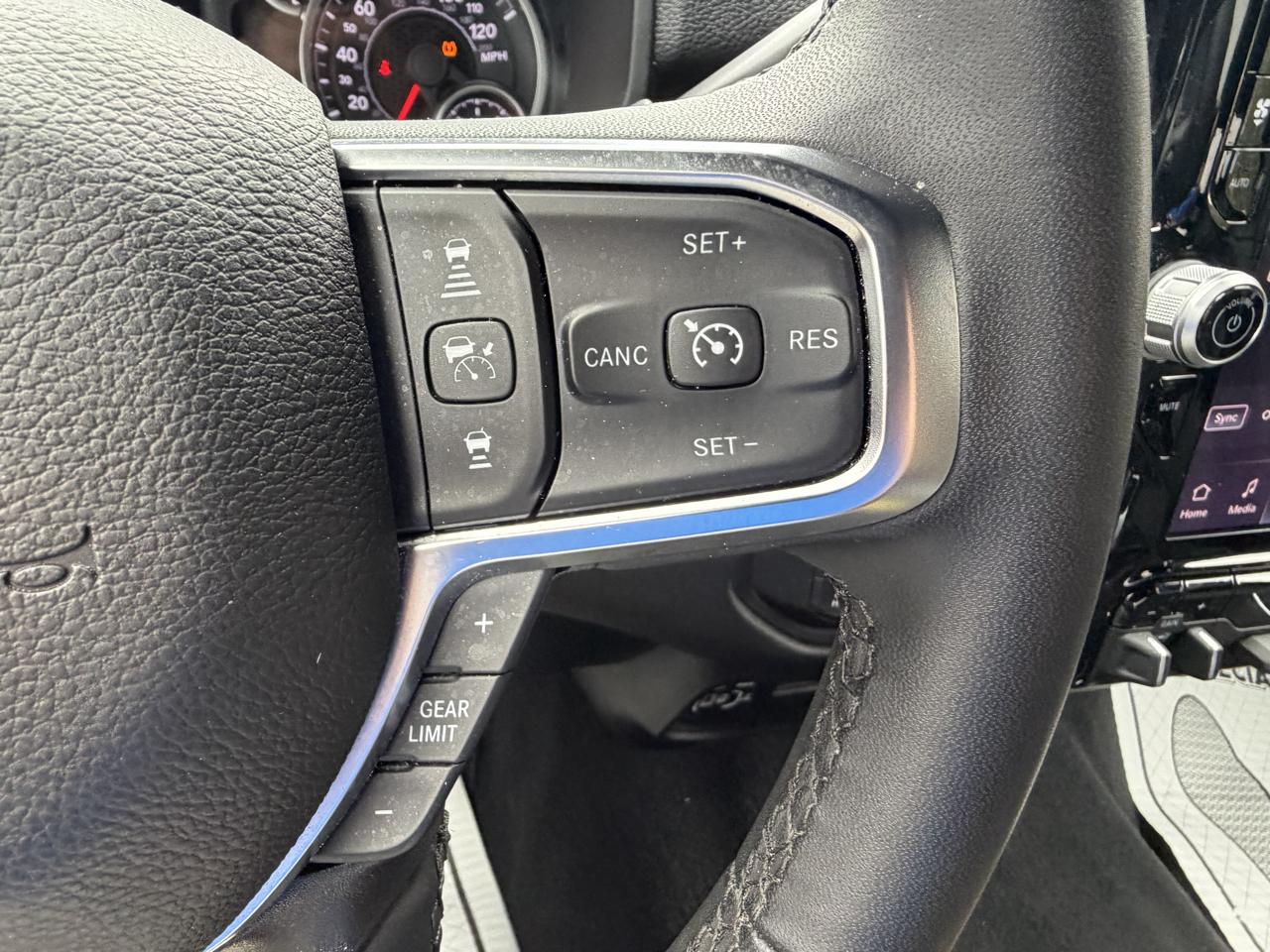 RAM 2500 Tradesman Crew Cab SWB 4WD 2026