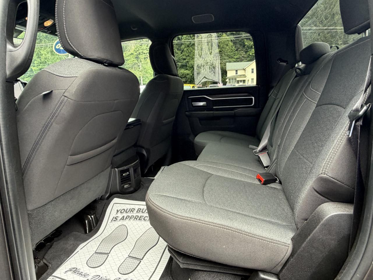RAM 2500 Tradesman Crew Cab SWB 4WD 2026