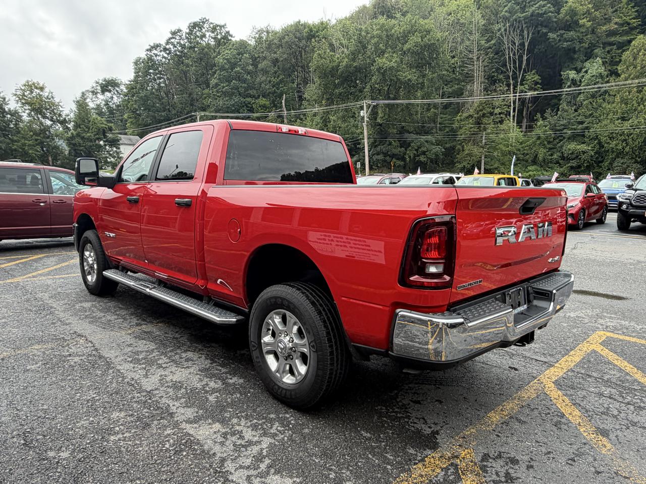 RAM 2500 Tradesman Crew Cab SWB 4WD 2026