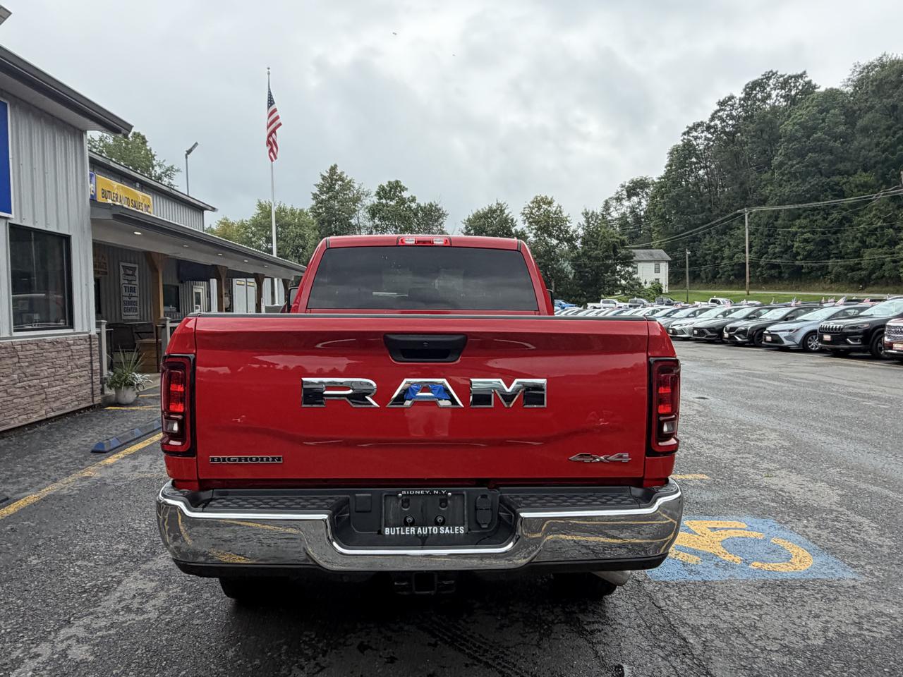 RAM 2500 Tradesman Crew Cab SWB 4WD 2026
