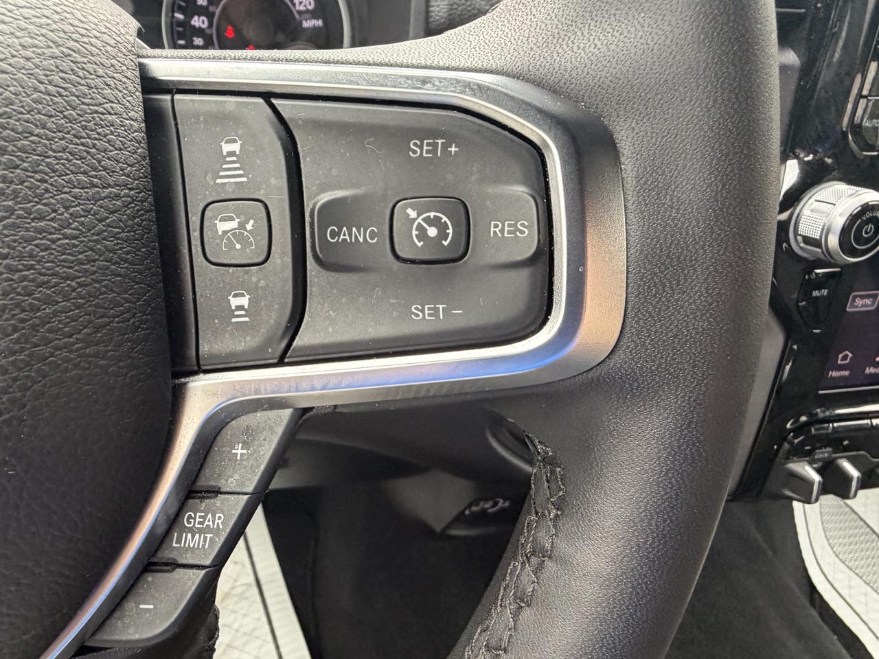RAM 2500 Tradesman Crew Cab SWB 4WD 2026