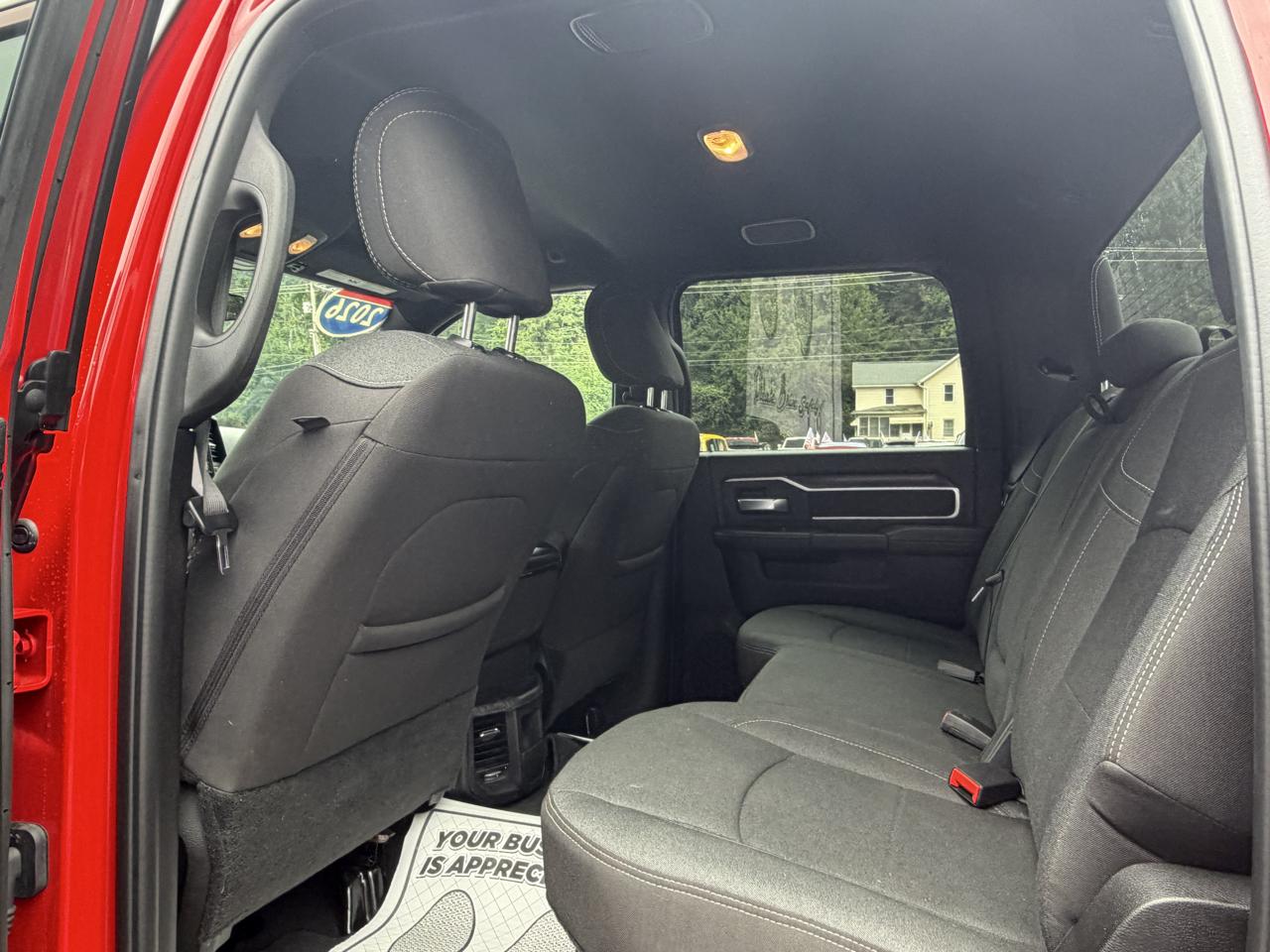 RAM 2500 Tradesman Crew Cab SWB 4WD 2026