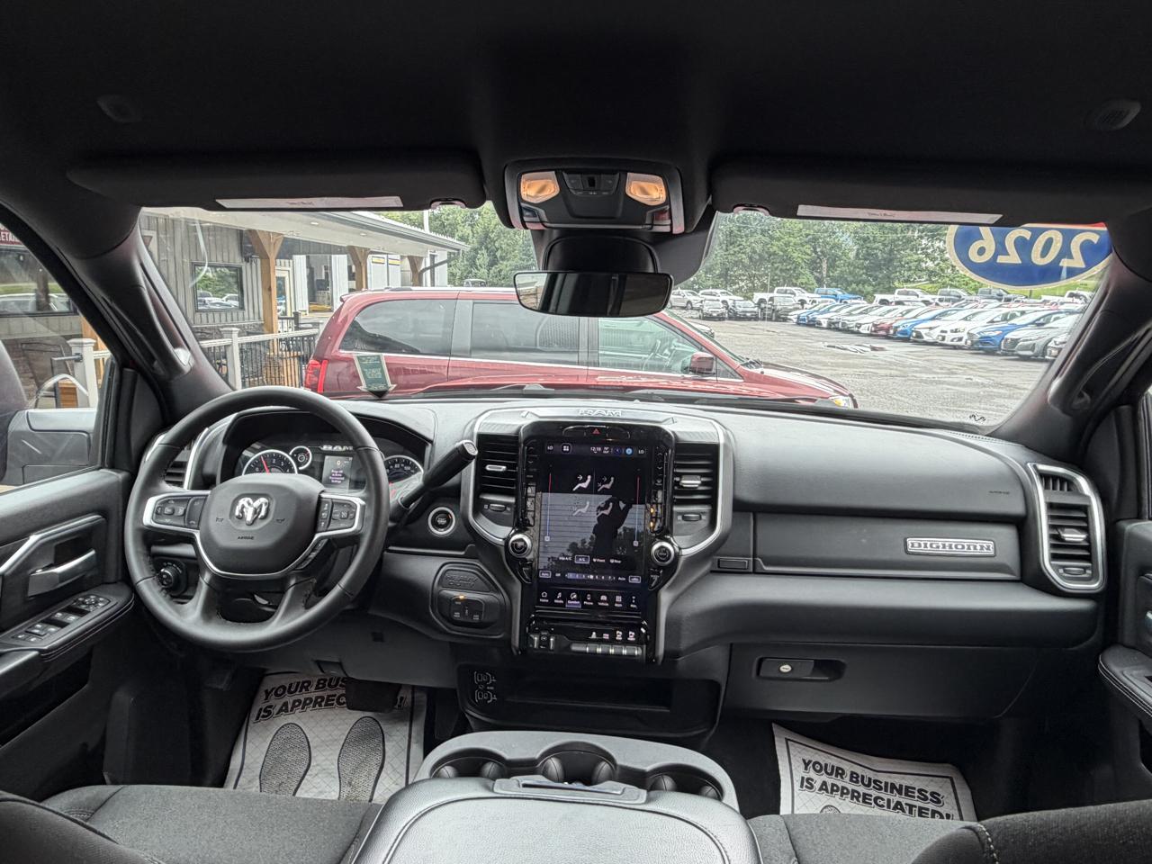 RAM 2500 Tradesman Crew Cab SWB 4WD 2026