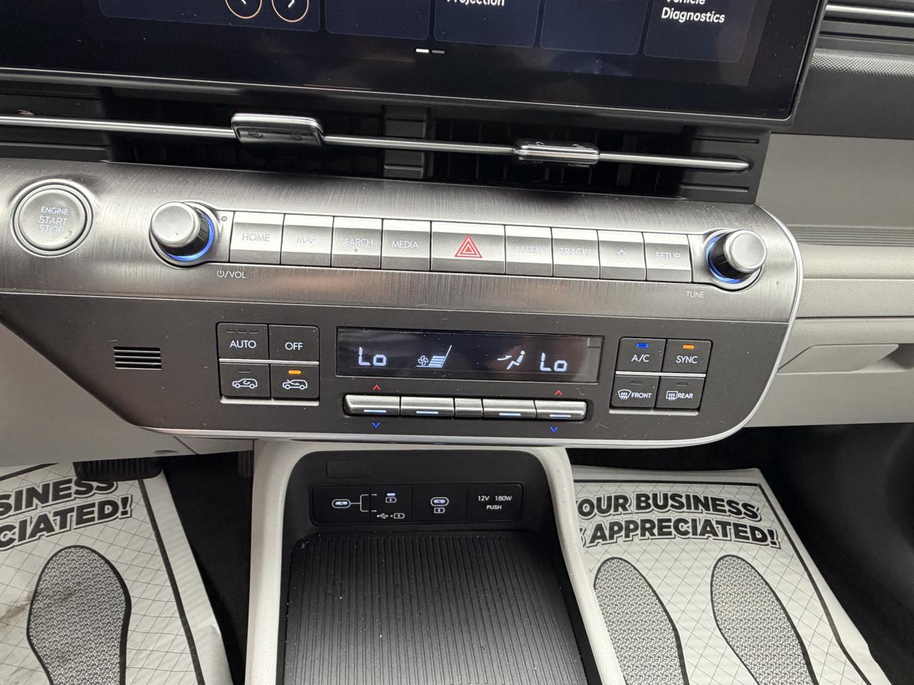 Hyundai Kona SEL AWD 2025