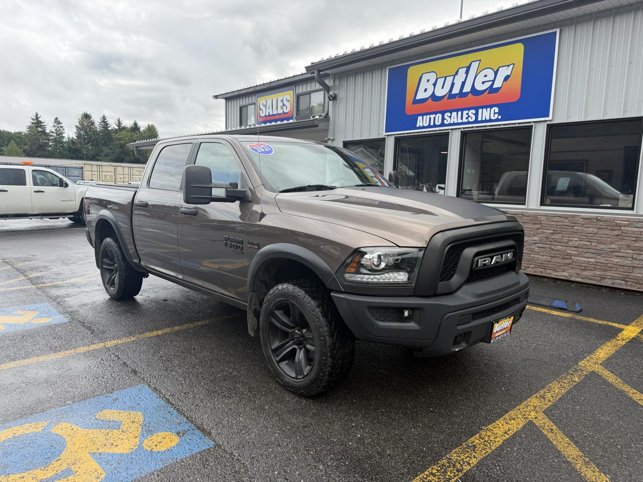 RAM 1500 Classic Tradesman Crew Cab SWB 4WD 2021