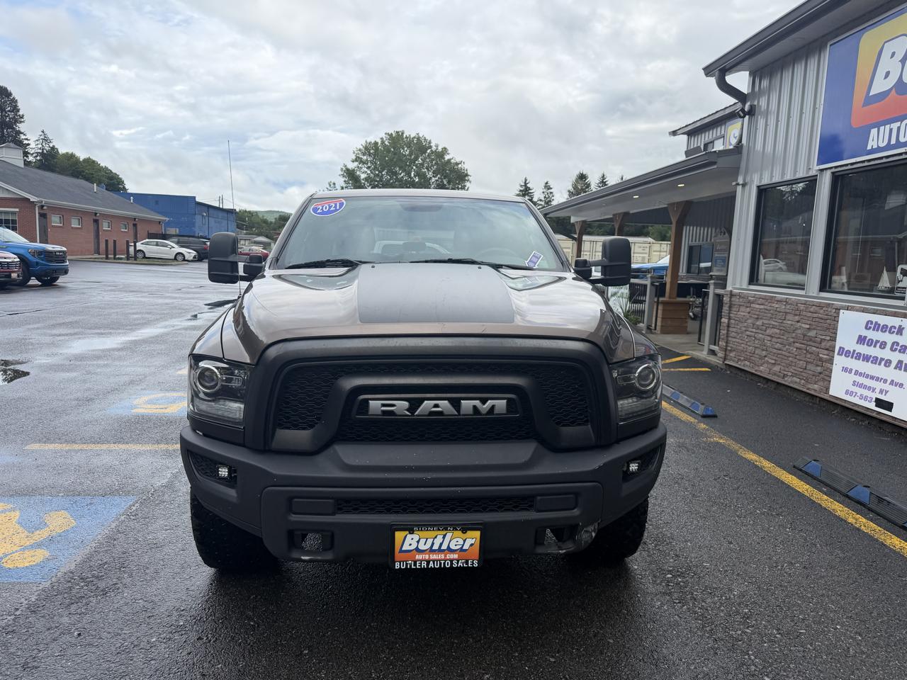 RAM 1500 Classic Tradesman Crew Cab SWB 4WD 2021