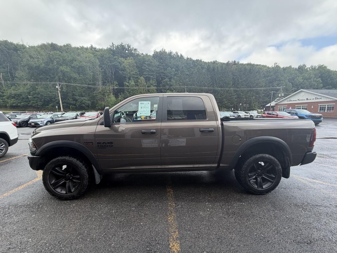 RAM 1500 Classic Tradesman Crew Cab SWB 4WD 2021