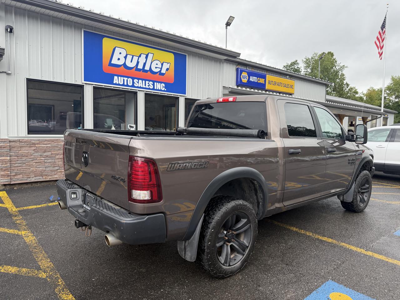 RAM 1500 Classic Tradesman Crew Cab SWB 4WD 2021