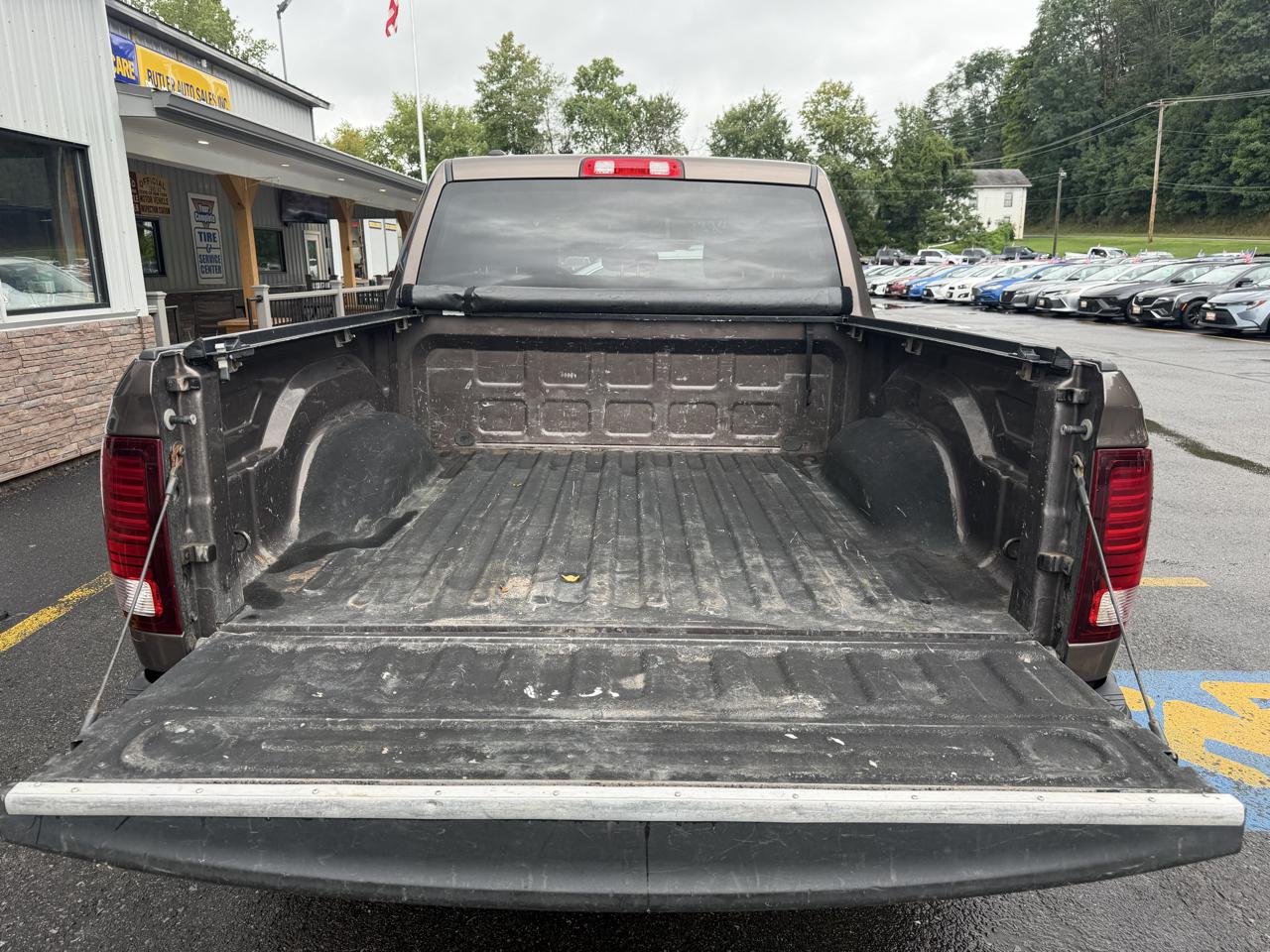 RAM 1500 Classic Tradesman Crew Cab SWB 4WD 2021