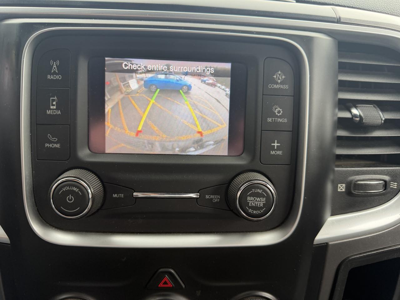 RAM 1500 Classic Tradesman Crew Cab SWB 4WD 2021