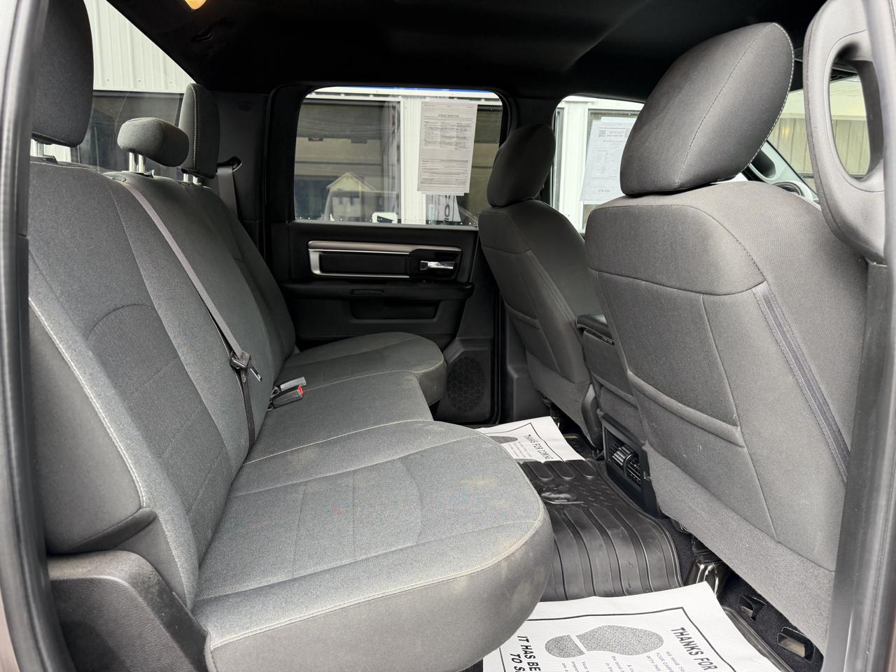RAM 1500 Classic Tradesman Crew Cab SWB 4WD 2021