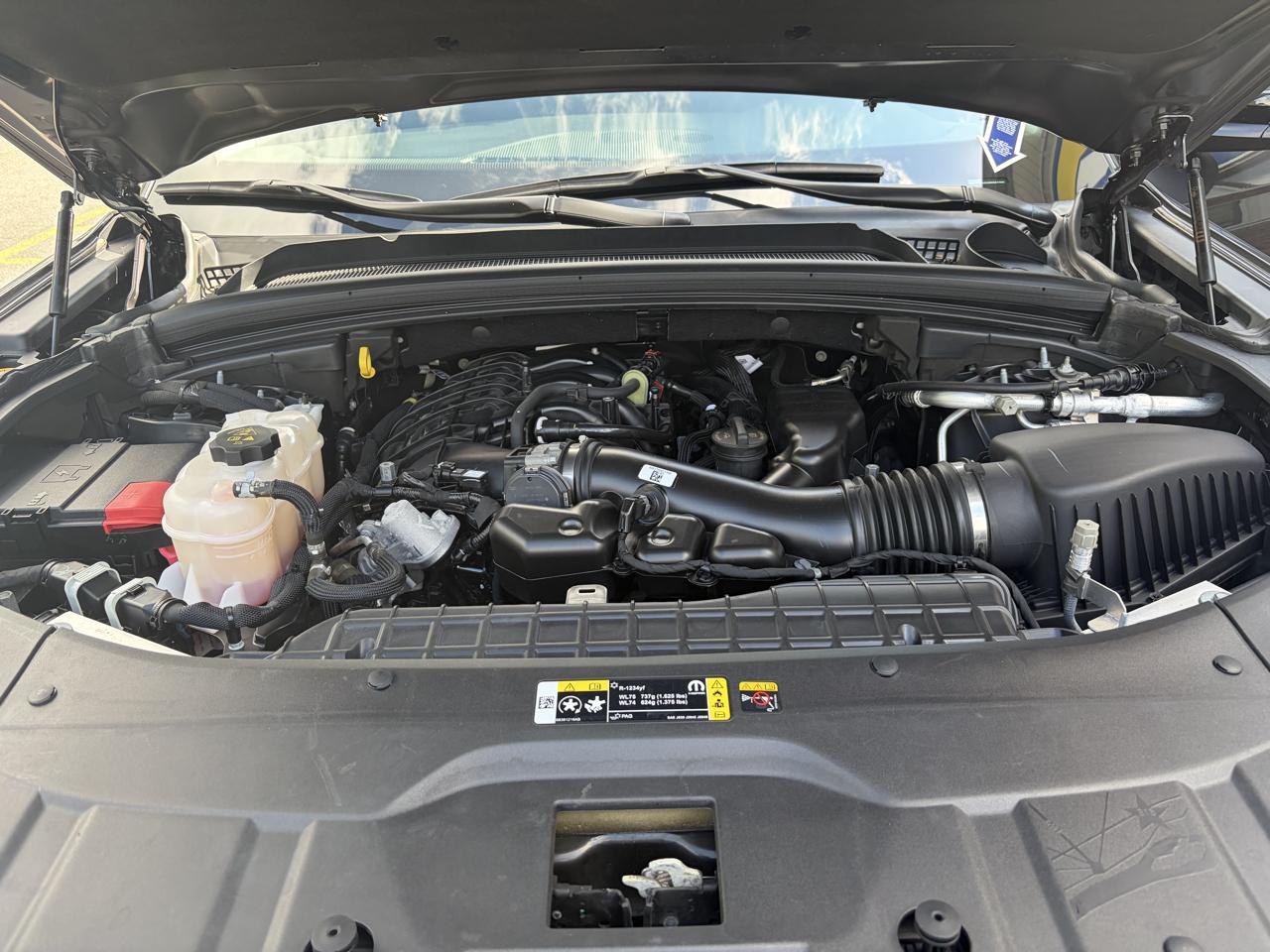 Jeep Grand Cherokee L Laredo 4WD 2023