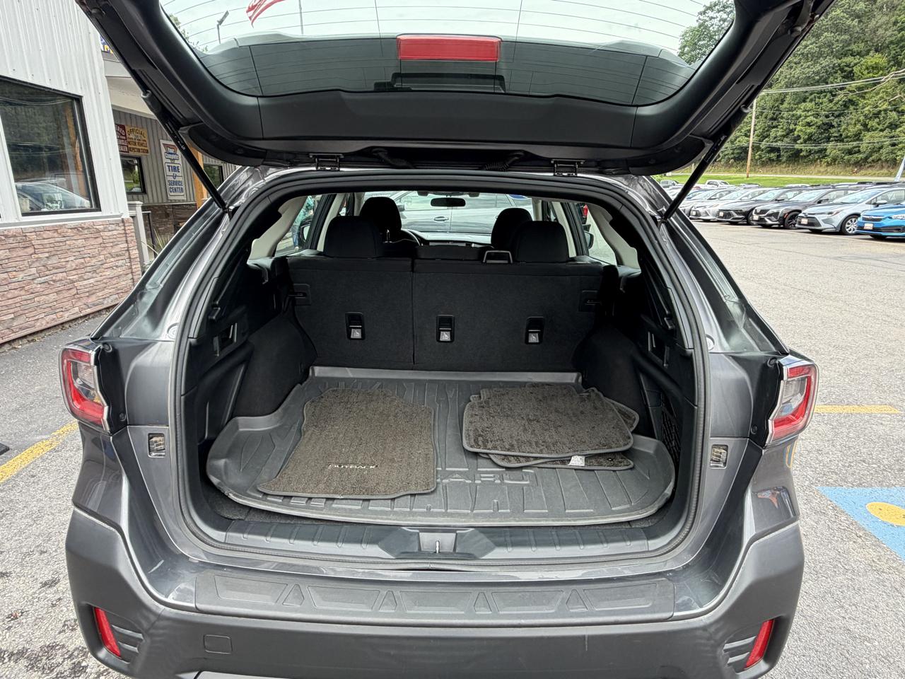 Subaru Outback Base 2020