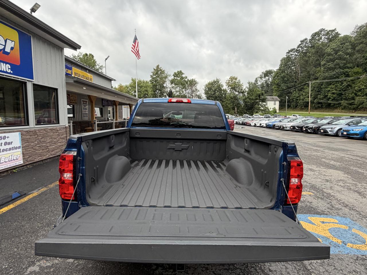 Chevrolet Silverado 1500 Z71 Ext Cab 4WD 4D 2019
