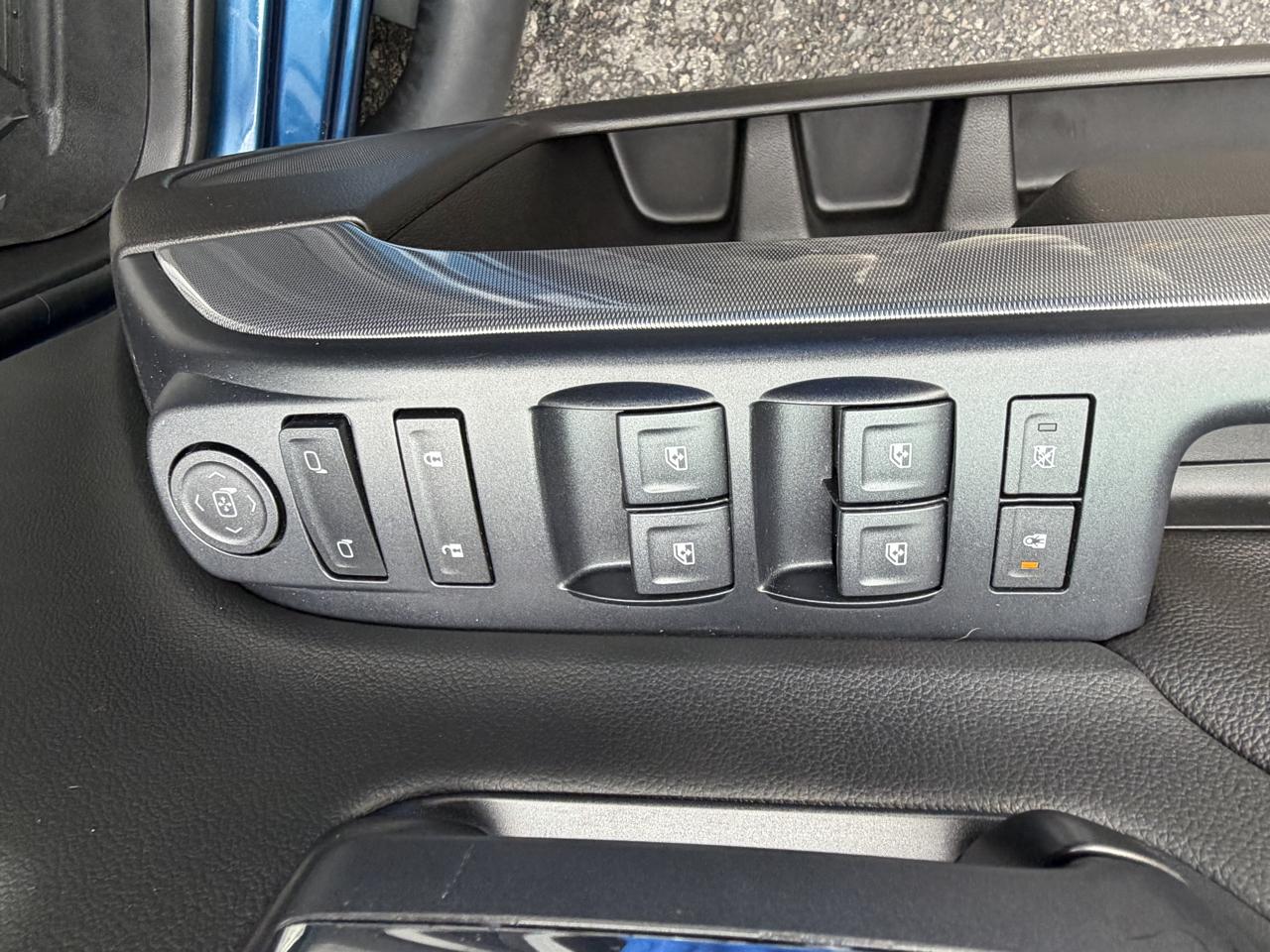 Chevrolet Silverado 1500 Z71 Ext Cab 4WD 4D 2019