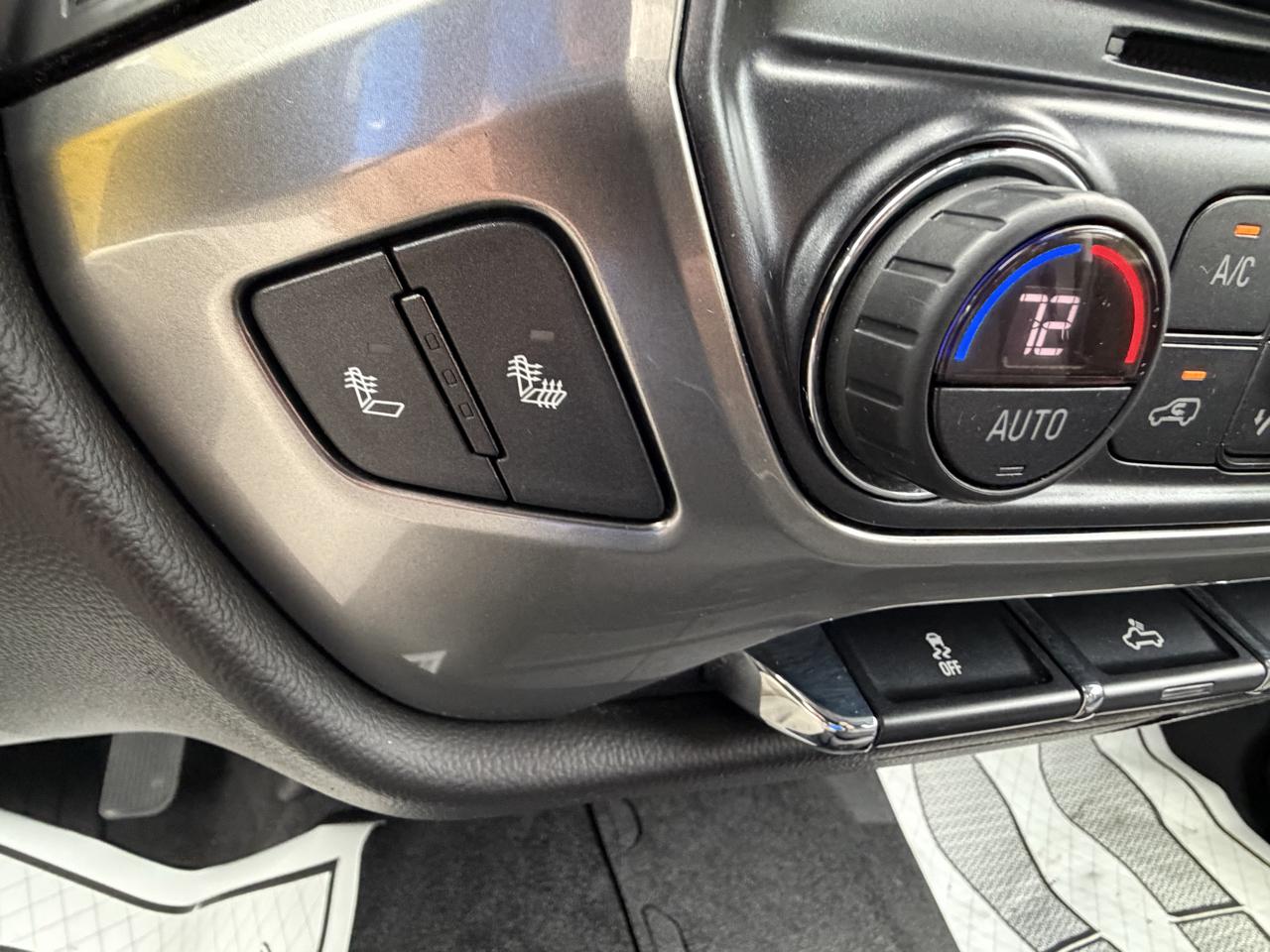Chevrolet Silverado 1500 Z71 Ext Cab 4WD 4D 2019