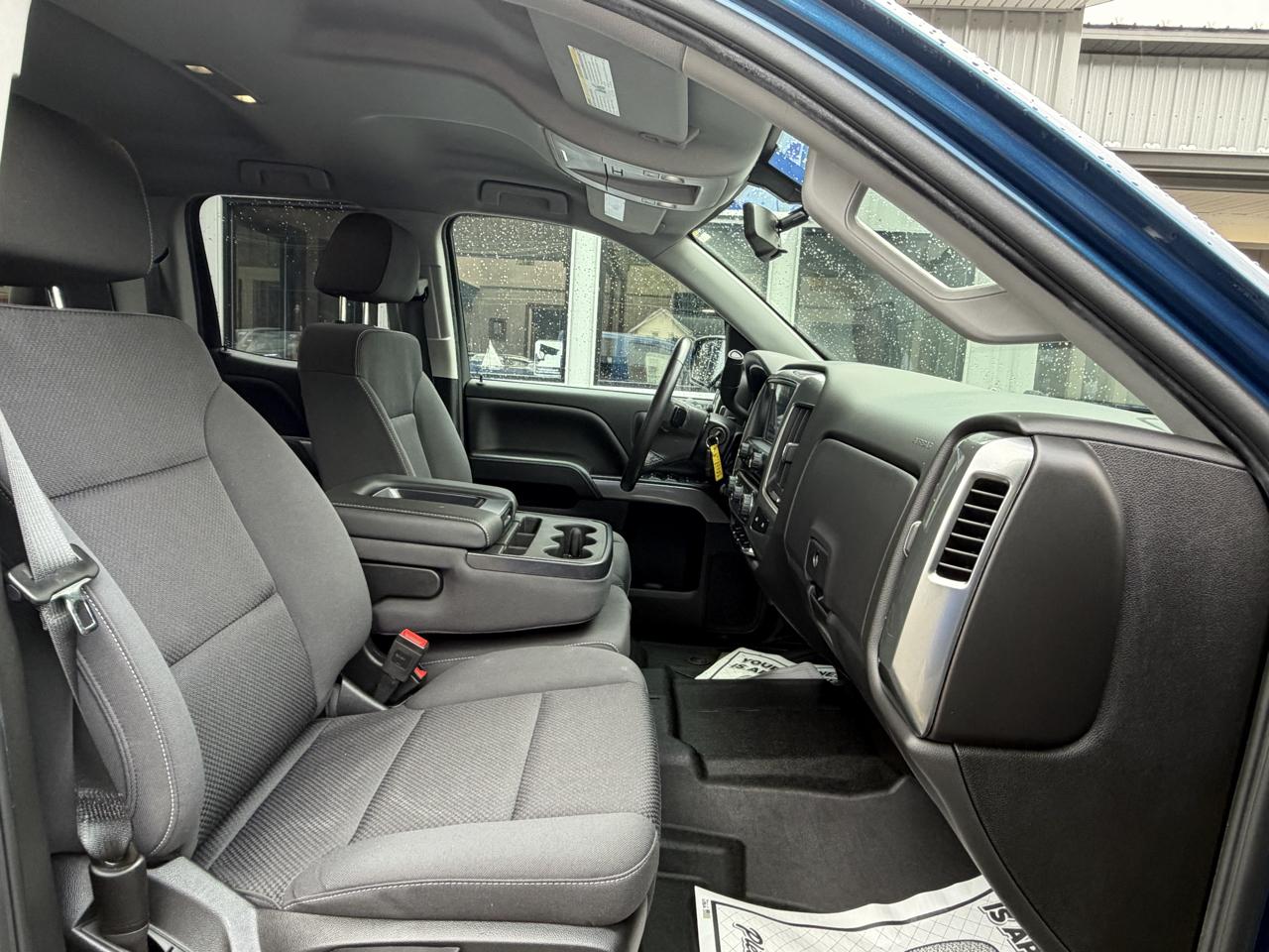 Chevrolet Silverado 1500 Z71 Ext Cab 4WD 4D 2019