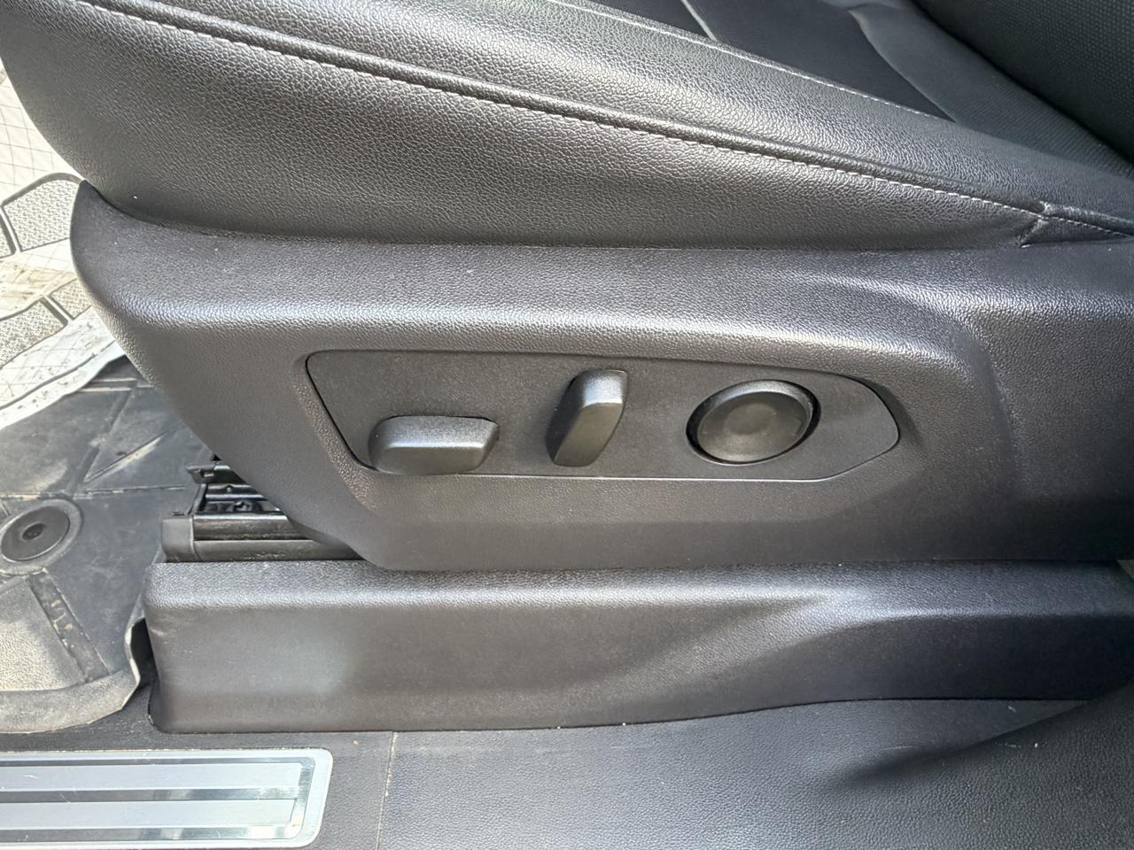 Chevrolet Silverado 1500 LTZ Crew Cab 4WD 2024