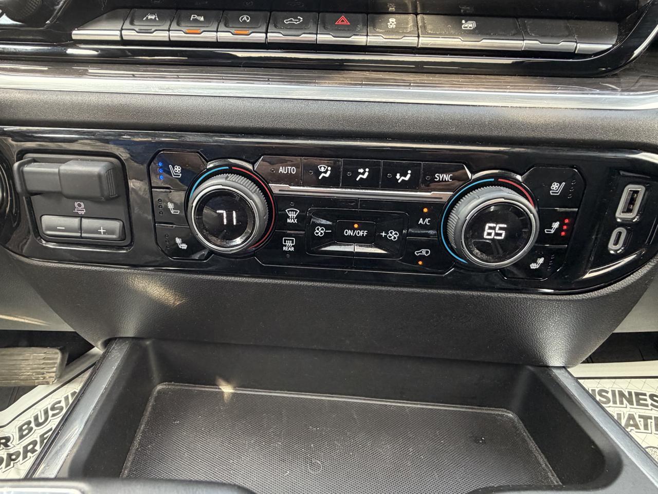 Chevrolet Silverado 1500 LTZ Crew Cab 4WD 2024