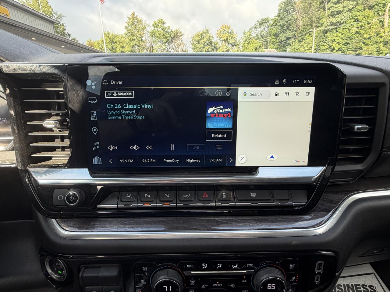 Chevrolet Silverado 1500 LTZ Crew Cab 4WD 2024