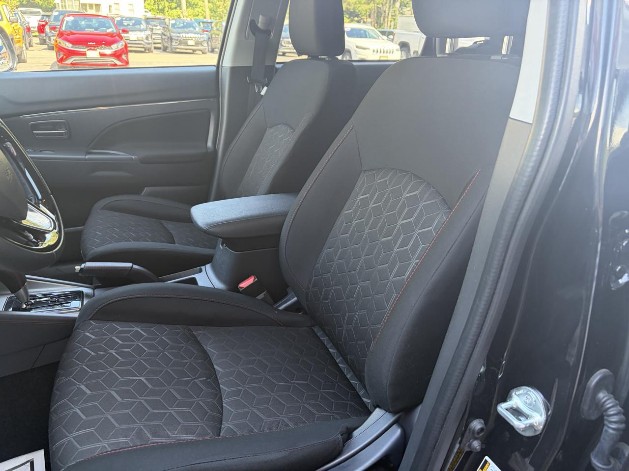 Mitsubishi Outlander Sport 2.0 ES 4WD 2026
