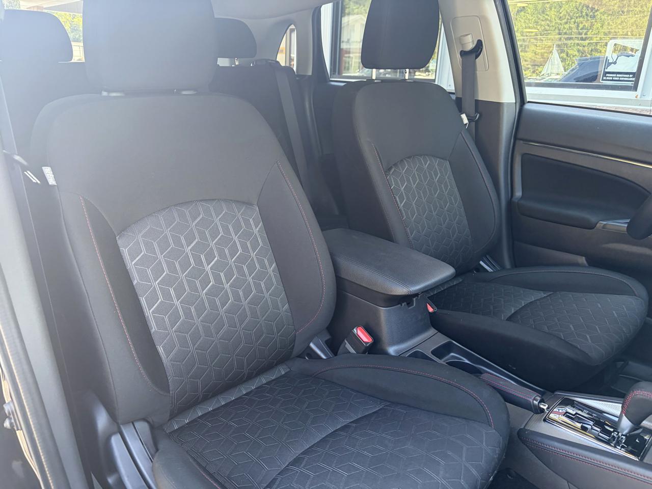 Mitsubishi Outlander Sport 2.0 ES 4WD 2026
