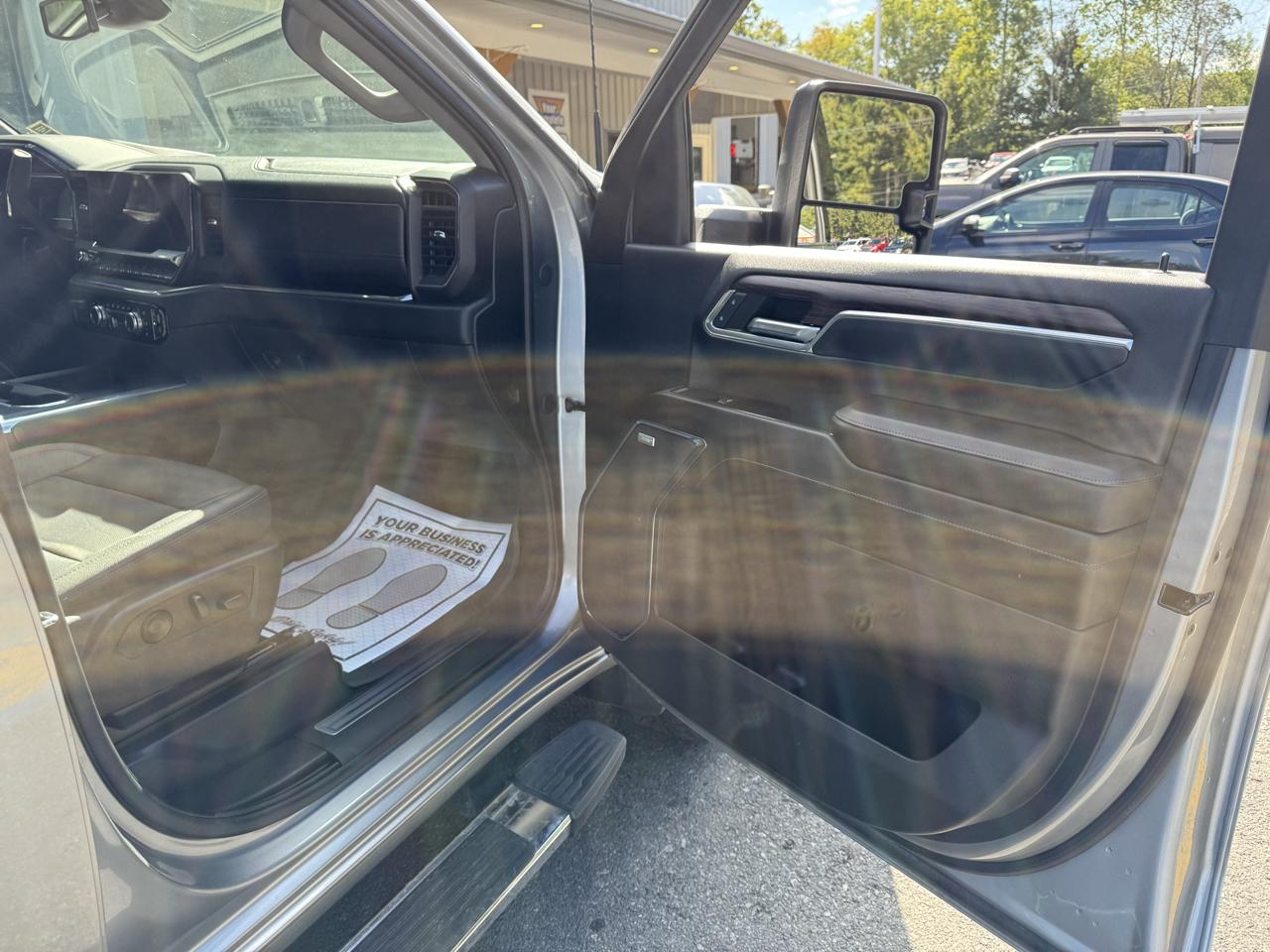 GMC Sierra 2500HD SLT Crew Cab 4WD 2024
