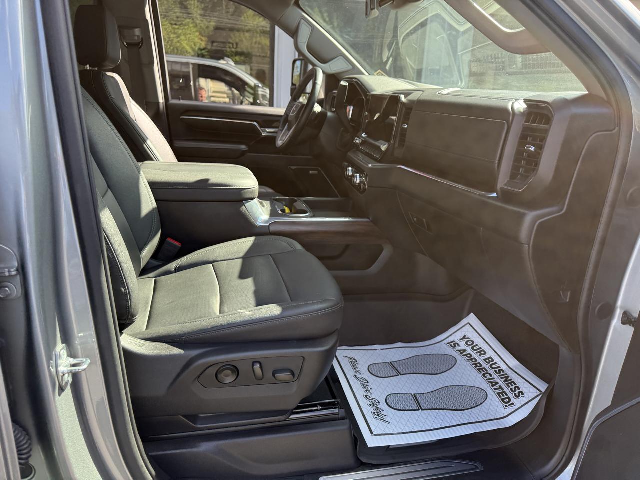 GMC Sierra 2500HD SLT Crew Cab 4WD 2024