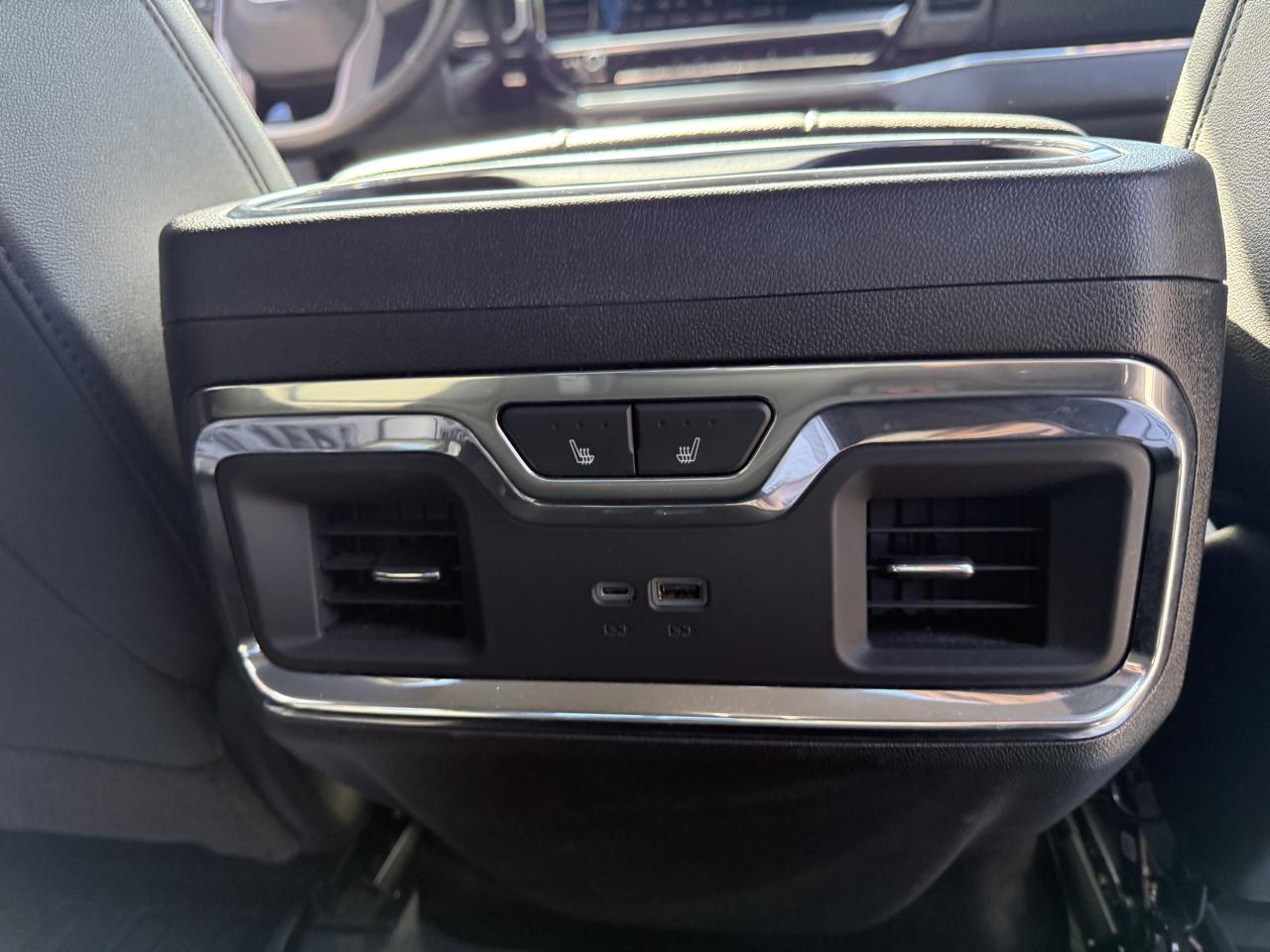 GMC Sierra 2500HD SLT Crew Cab 4WD 2024