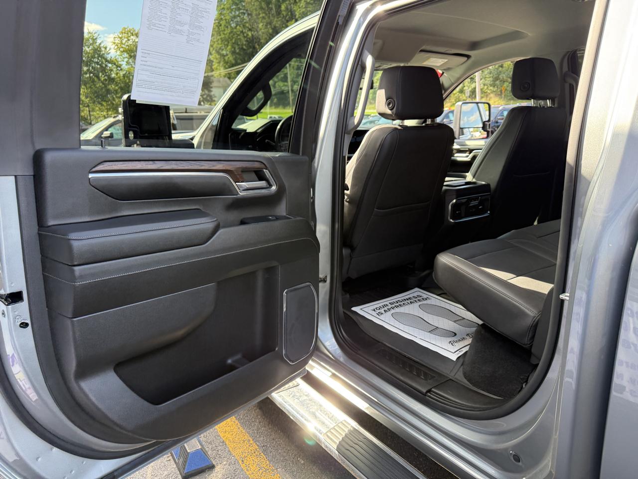 GMC Sierra 2500HD SLT Crew Cab 4WD 2024
