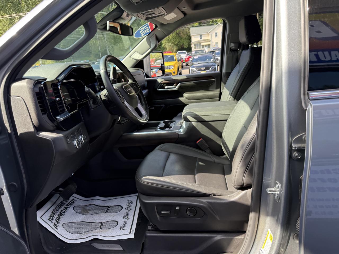 GMC Sierra 2500HD SLT Crew Cab 4WD 2024