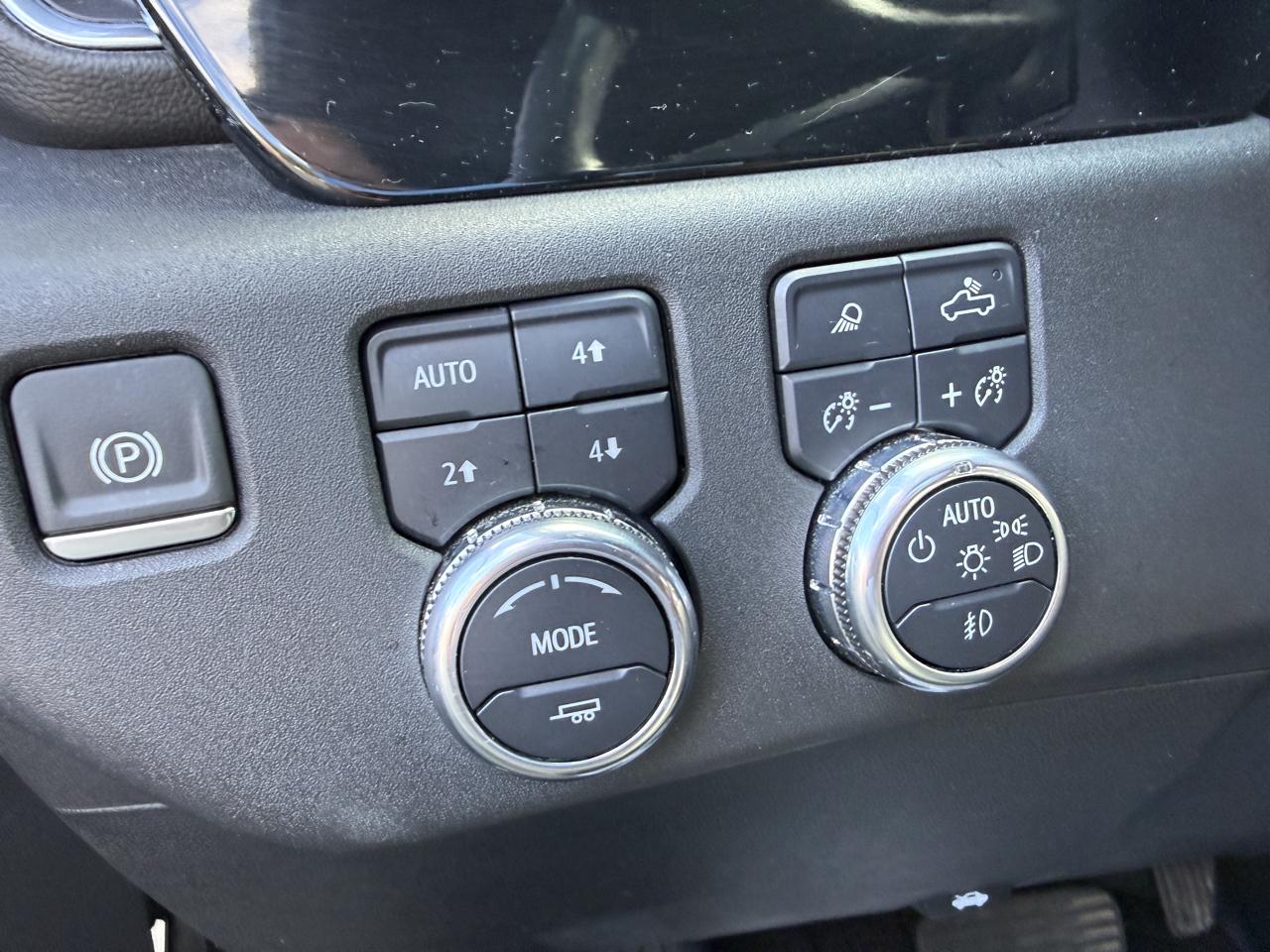 GMC Sierra 2500HD SLT Crew Cab 4WD 2024