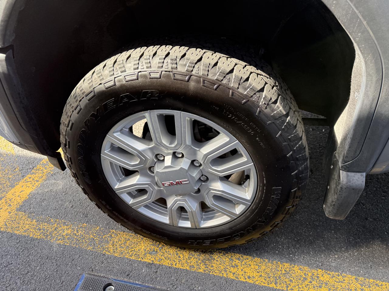 GMC Sierra 2500HD SLT Crew Cab 4WD 2024