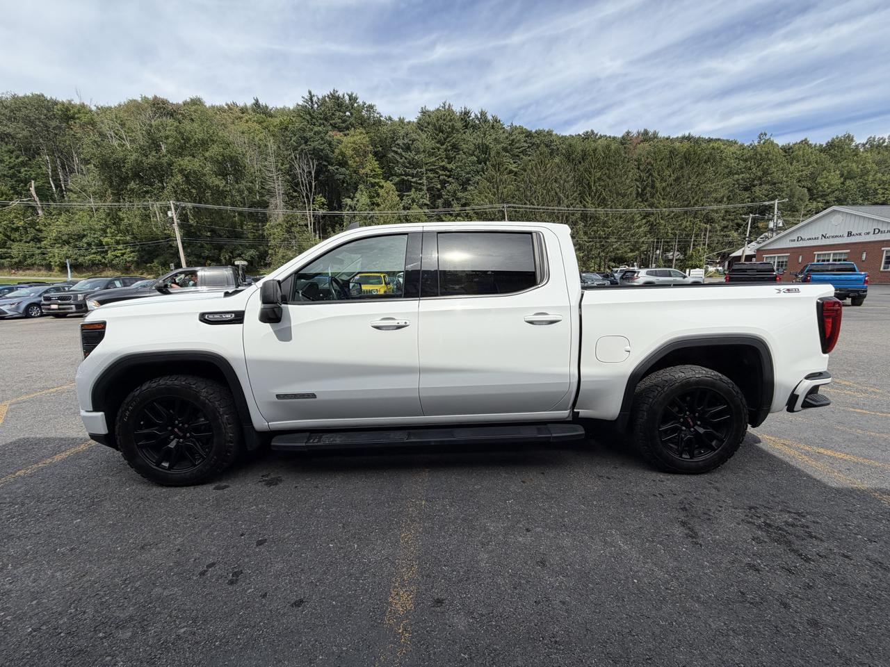 GMC Sierra 1500 Elevation Crew Cab 4WD 2023