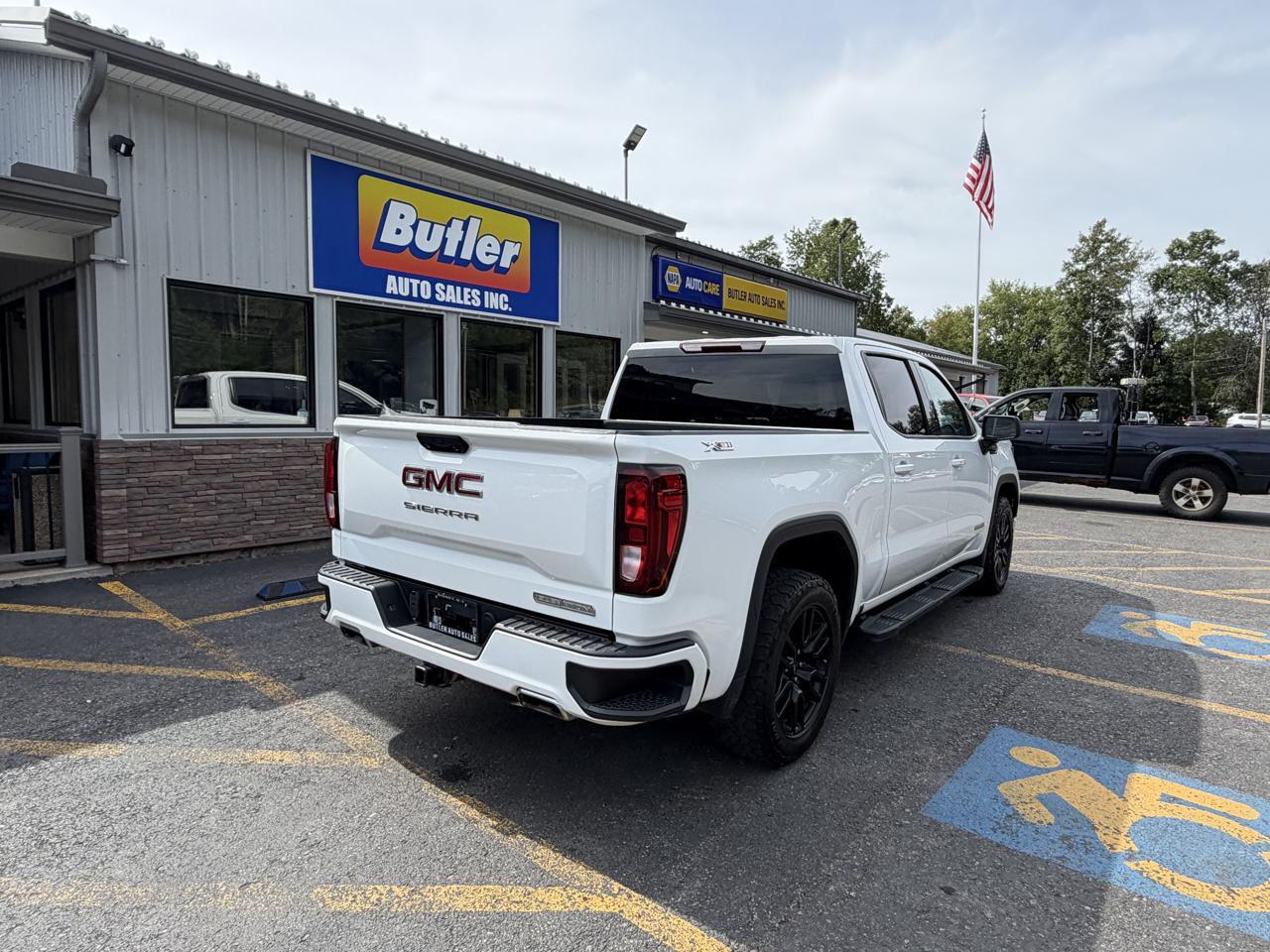 GMC Sierra 1500 Elevation Crew Cab 4WD 2023