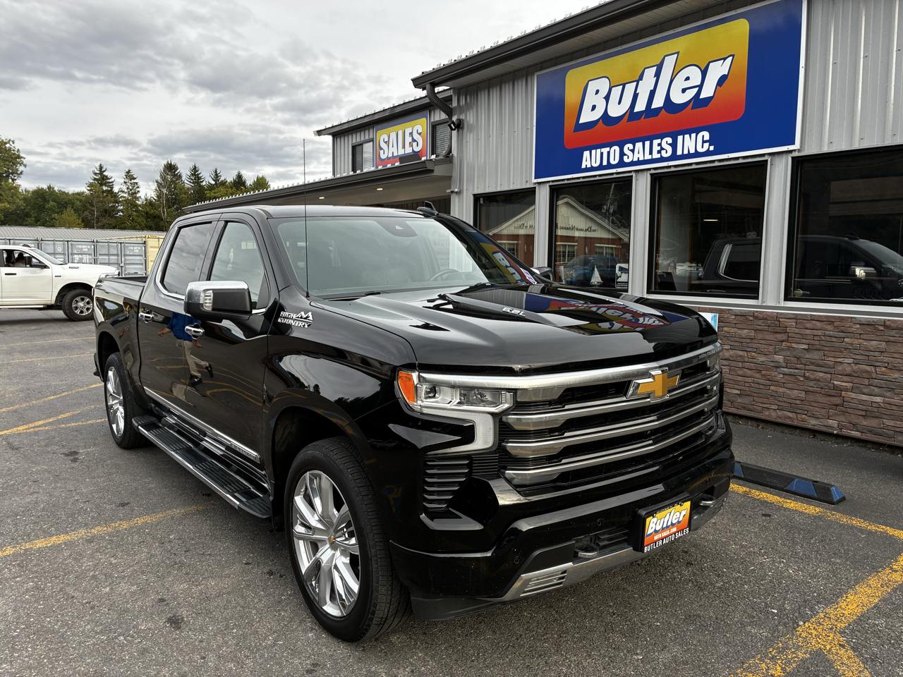 Chevrolet Silverado 1500 High Country Crew Cab 4WD 2023