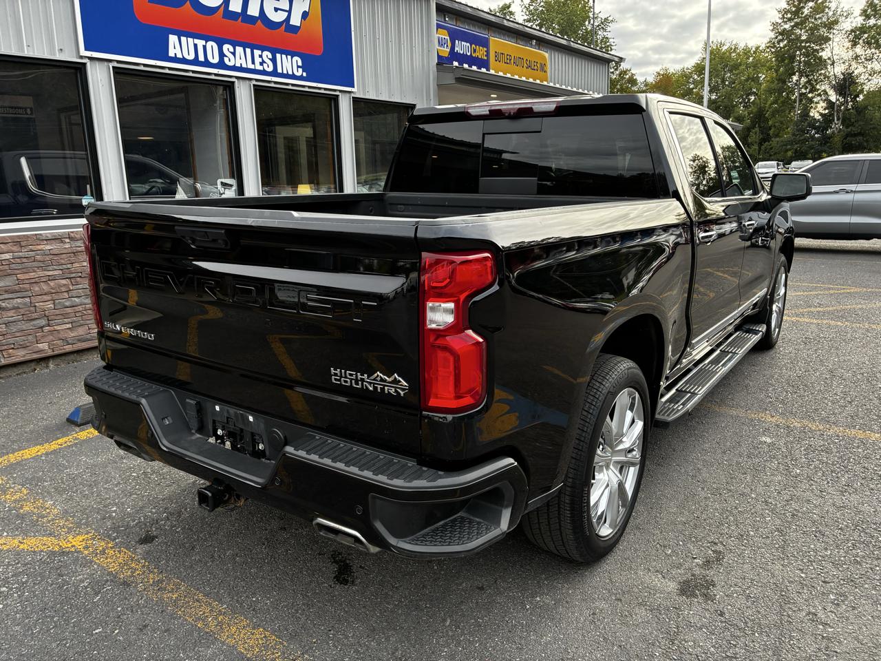 Chevrolet Silverado 1500 High Country Crew Cab 4WD 2023