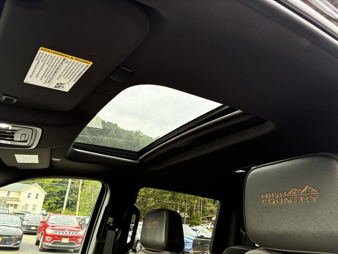 Chevrolet Silverado 1500 High Country Crew Cab 4WD 2023