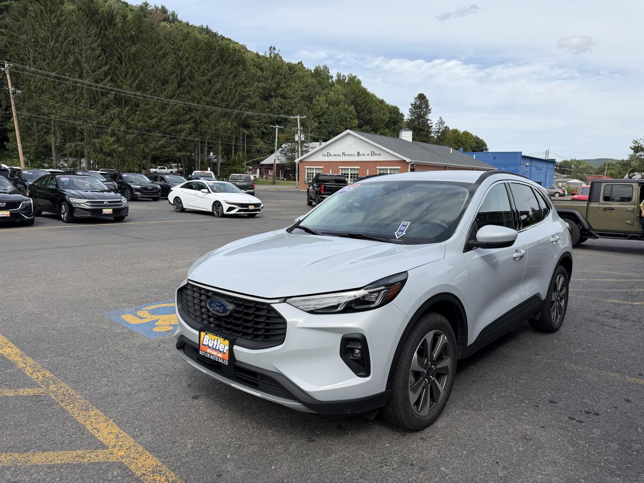 Ford Escape Platinum AWD 2025