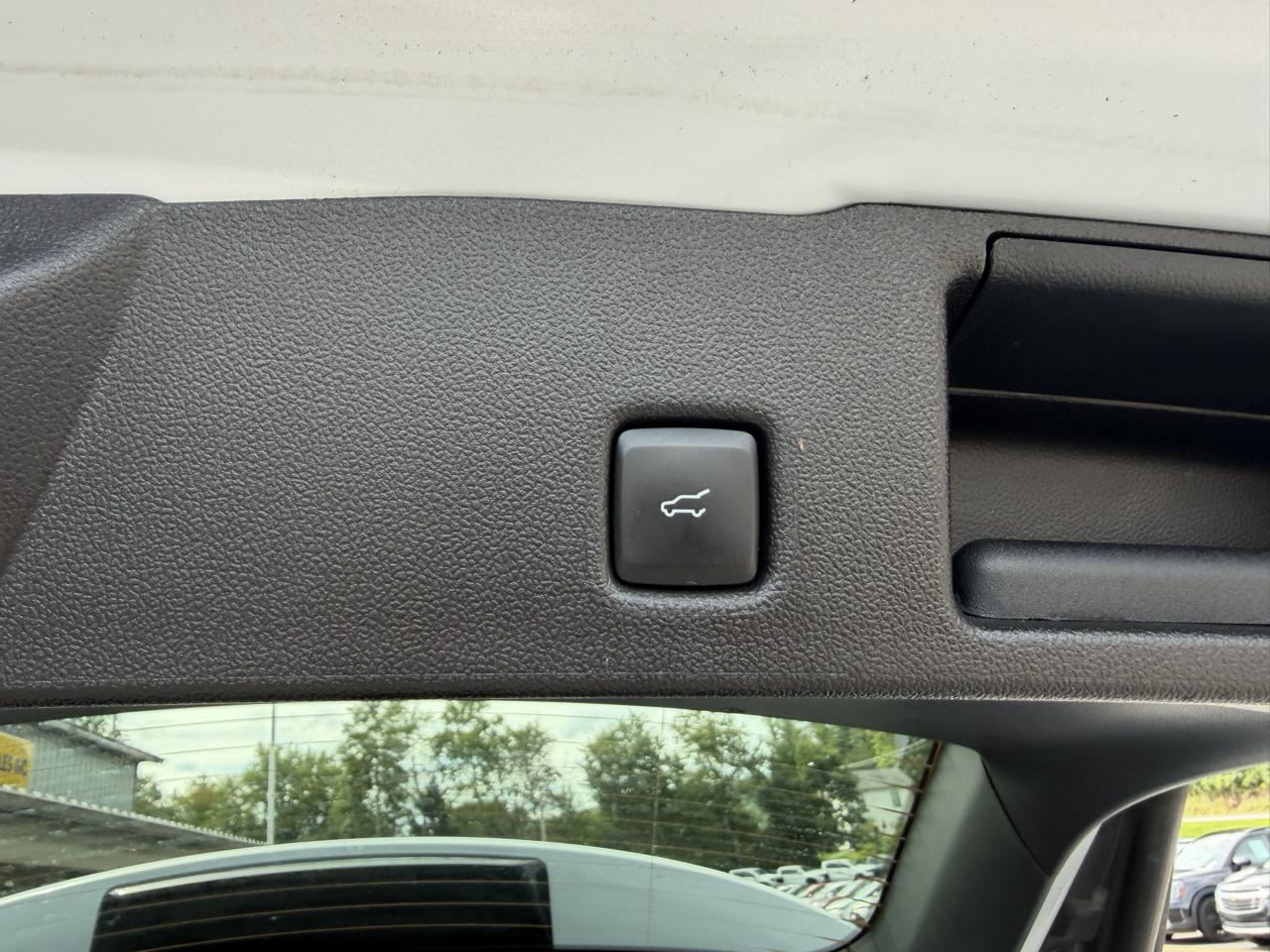 Ford Escape Platinum AWD 2025