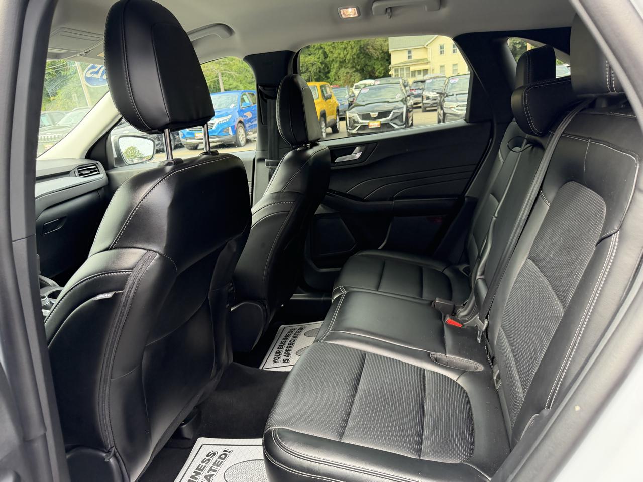 Ford Escape Platinum AWD 2025