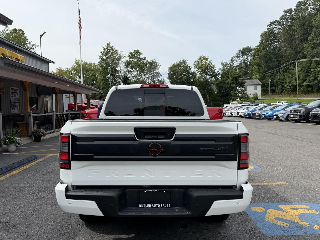 Nissan Frontier  2026