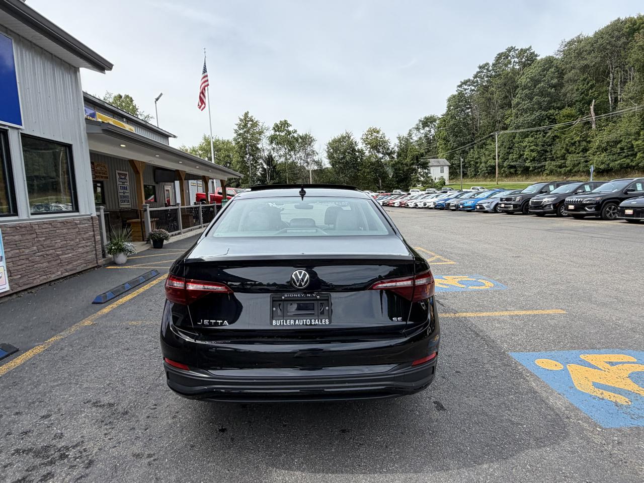 Volkswagen Jetta SE 2024
