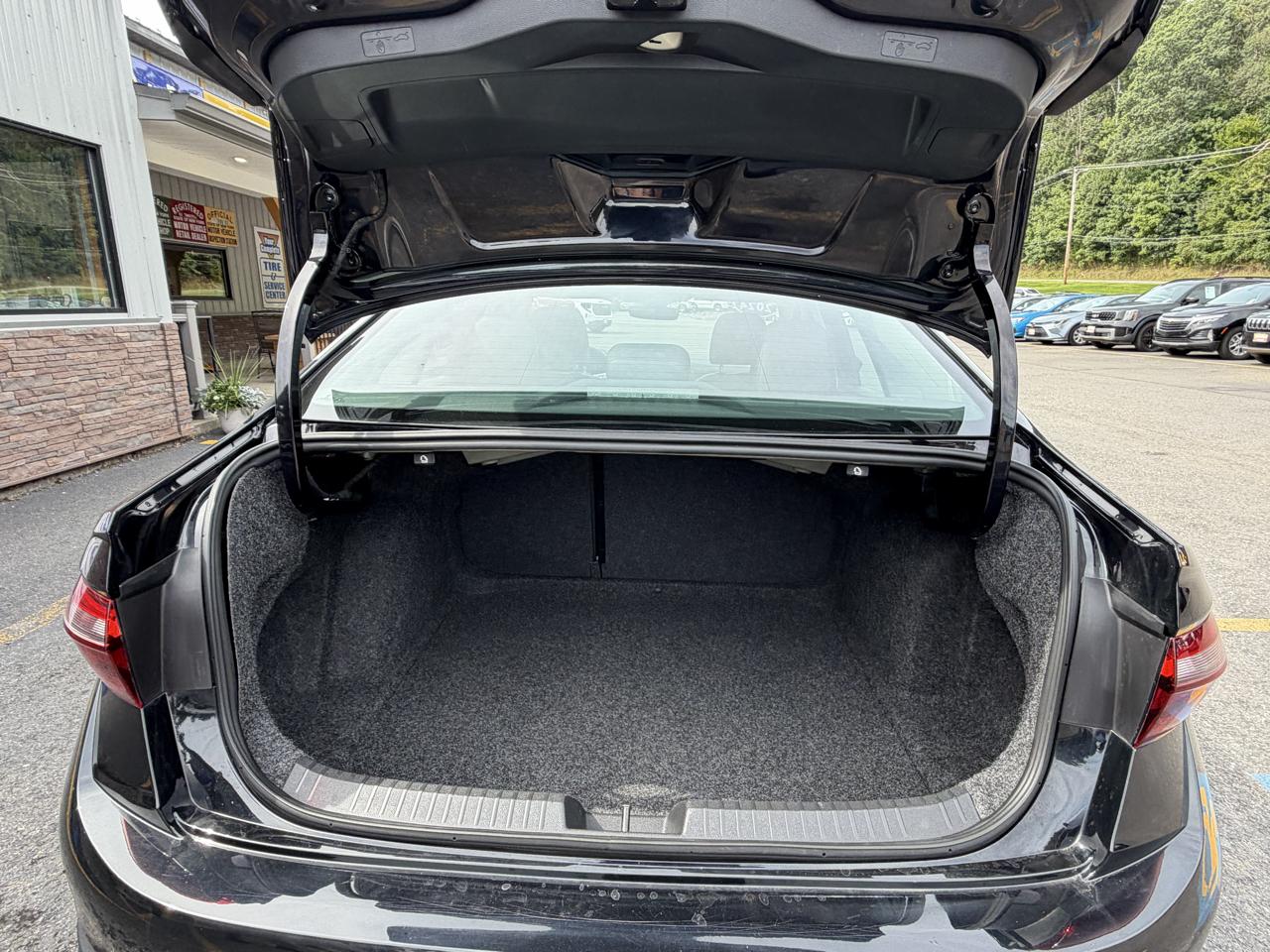 Volkswagen Jetta SE 2024