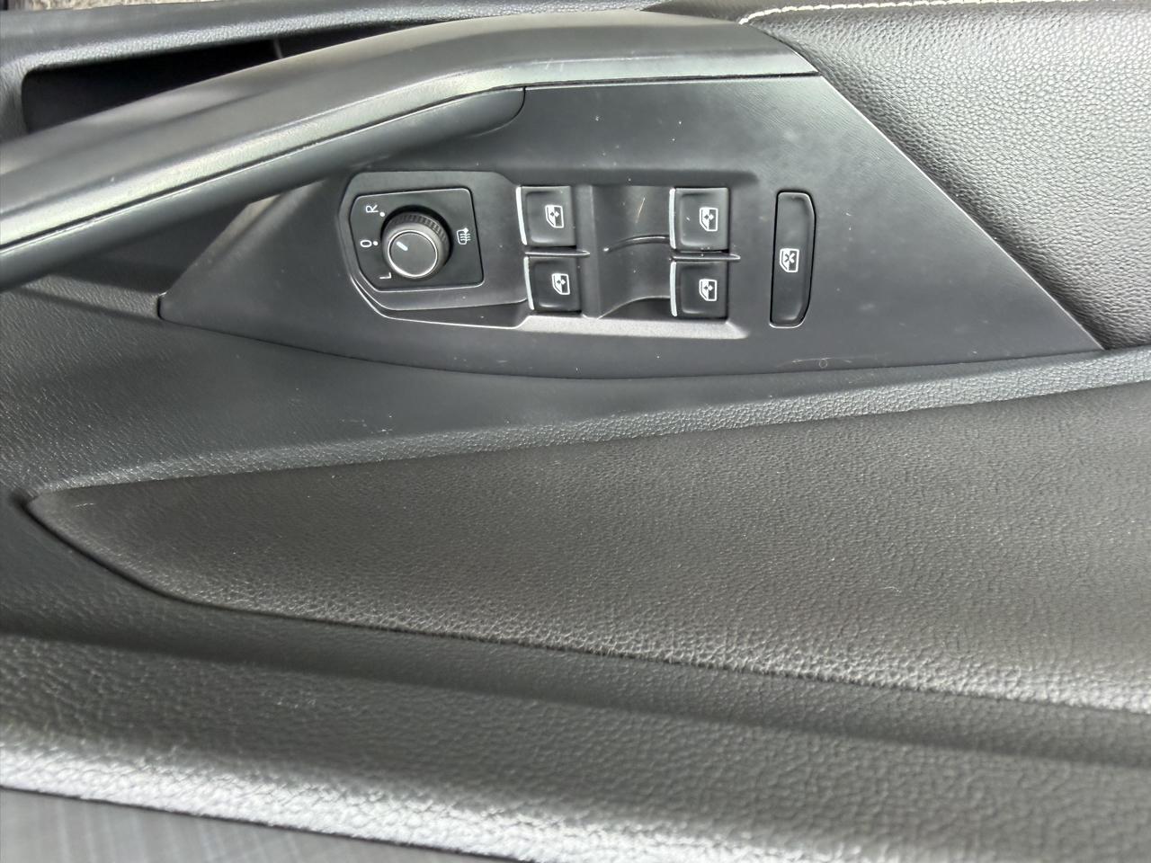 Volkswagen Jetta SE 2024
