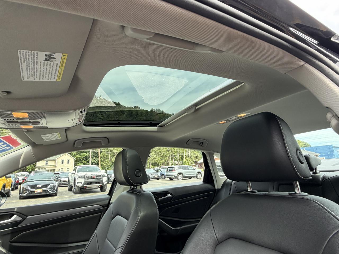 Volkswagen Jetta SE 2024
